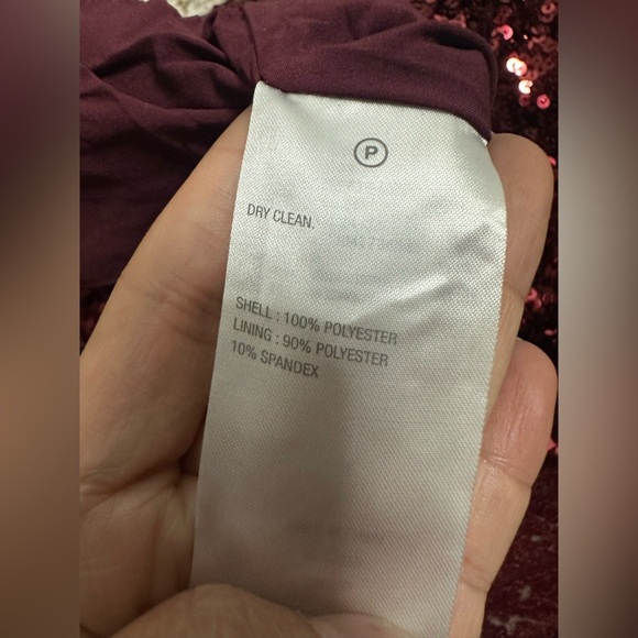 C wonder by Christian Siriano Burgundy High-Low Sequin Skirt size s - Picture 5 of 7